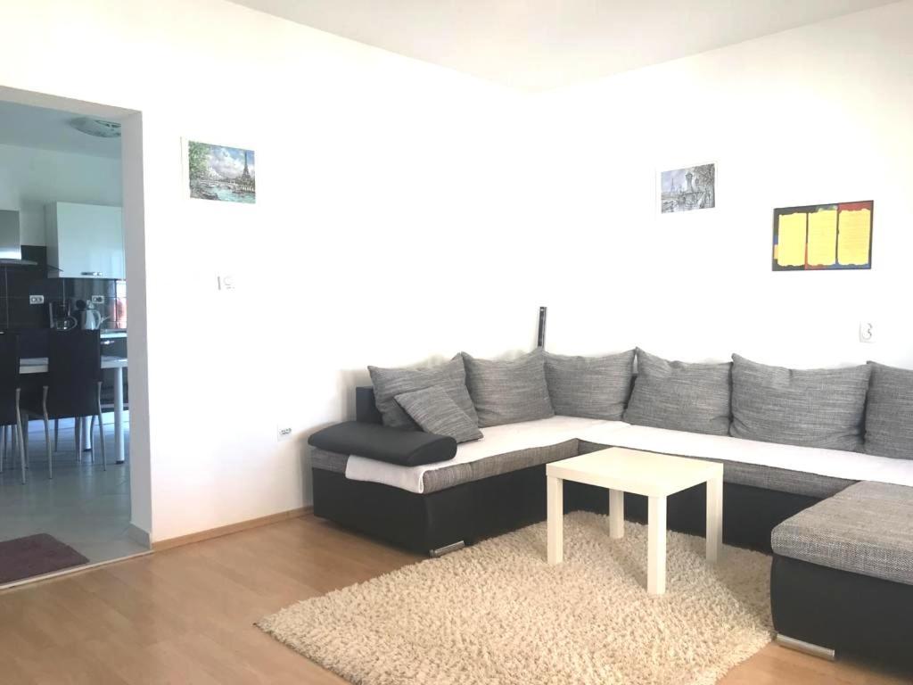 Apartments Vojin Trogir Ruang foto