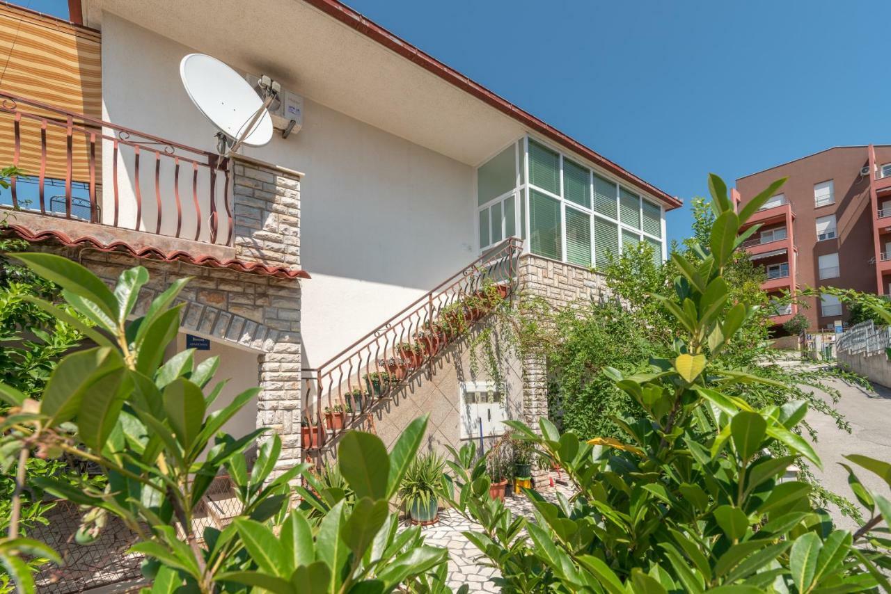 Apartments Vojin Trogir Bagian luar foto